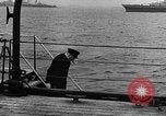 Standbild Roosevelt und Churchill at Atlantic Conference Schiff Hafen Neufundland, 1941, aus Sekunde 48 historischem Filmmaterial Videoclip 65675049353