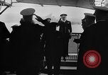 Standbild Roosevelt und Churchill at Atlantic Conference Schiff Hafen Neufundland, 1941, aus Sekunde 54 historischem Filmmaterial Videoclip 65675049353