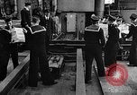 Standbild britischen Matrosen Schiff Hafen Neufundland, 1941, aus Sekunde 1 historischem Filmmaterial Videoclip 65675049358