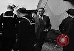 Standbild Crew der USS Augusta besuchen HMS Prince of Wales Schiff Hafen Neufundland, 1941, aus Sekunde 5 historischem Filmmaterial Videoclip 65675049359