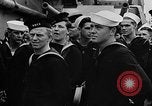 Standbild Crew der USS Augusta besuchen HMS Prince of Wales Schiff Hafen Neufundland, 1941, aus Sekunde 17 historischem Filmmaterial Videoclip 65675049359
