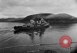 Standbild Crew der USS Augusta besuchen HMS Prince of Wales Schiff Hafen Neufundland, 1941, aus Sekunde 54 historischem Filmmaterial Videoclip 65675049359