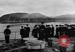 Standbild Crew der USS Augusta besuchen HMS Prince of Wales Schiff Hafen Neufundland, 1941, aus Sekunde 61 historischem Filmmaterial Videoclip 65675049359