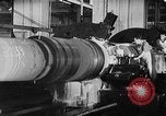 Immagine di Produzione di artiglieria a arsenal Watervliet New York USA, 1940, secondo 10 filmato di repertorio 65675049375