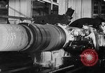 Immagine di Produzione di artiglieria a arsenal Watervliet New York USA, 1940, secondo 14 filmato di repertorio 65675049375