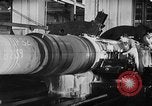 Immagine di Produzione di artiglieria a arsenal Watervliet New York USA, 1940, secondo 15 filmato di repertorio 65675049375