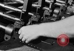 Standbild Machine Gun Fertigung Watervliet New York USA, 1940, aus Sekunde 9 historischem Filmmaterial Videoclip 65675049377