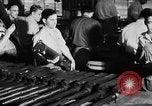 Standbild Machine Gun Fertigung Watervliet New York USA, 1940, aus Sekunde 41 historischem Filmmaterial Videoclip 65675049377