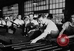 Standbild Machine Gun Fertigung Watervliet New York USA, 1940, aus Sekunde 53 historischem Filmmaterial Videoclip 65675049377