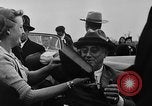 Standbild Franklin D Roosevelt visits Krieg Produktion Werk United States USA, 1940, aus Sekunde 14 historischem Filmmaterial Videoclip 65675049380