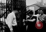 Standbild Ordnance factory Arbeitnehmer United States USA, 1940, aus Sekunde 17 historischem Filmmaterial Videoclip 65675049381