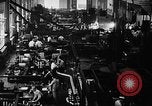 Standbild Gun shell Herstellung Zweiten Weltkrieg United States USA, 1940, aus Sekunde 6 historischem Filmmaterial Videoclip 65675049382