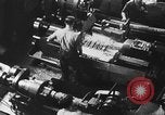 Standbild Gun shell Herstellung Zweiten Weltkrieg United States USA, 1940, aus Sekunde 7 historischem Filmmaterial Videoclip 65675049382