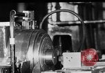Standbild Gun shell Herstellung Zweiten Weltkrieg United States USA, 1940, aus Sekunde 24 historischem Filmmaterial Videoclip 65675049382