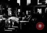 Standbild Gun shell Herstellung Zweiten Weltkrieg United States USA, 1940, aus Sekunde 29 historischem Filmmaterial Videoclip 65675049382