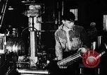 Standbild Gun shell Herstellung Zweiten Weltkrieg United States USA, 1940, aus Sekunde 37 historischem Filmmaterial Videoclip 65675049382