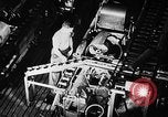 Standbild Gun shell Herstellung Zweiten Weltkrieg United States USA, 1940, aus Sekunde 46 historischem Filmmaterial Videoclip 65675049382