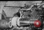 Standbild Gun shell Herstellung Zweiten Weltkrieg United States USA, 1940, aus Sekunde 55 historischem Filmmaterial Videoclip 65675049382
