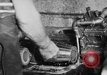 Standbild Gun shell Herstellung Zweiten Weltkrieg United States USA, 1940, aus Sekunde 60 historischem Filmmaterial Videoclip 65675049382