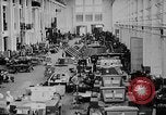 Standbild M2A2 tank Herstellung Zweiten Weltkrieg United States USA, 1940, aus Sekunde 4 historischem Filmmaterial Videoclip 65675049383