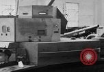Standbild M2A2 tank Herstellung Zweiten Weltkrieg United States USA, 1940, aus Sekunde 41 historischem Filmmaterial Videoclip 65675049383