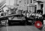 Standbild M2A2 tank Herstellung Zweiten Weltkrieg United States USA, 1940, aus Sekunde 47 historischem Filmmaterial Videoclip 65675049383