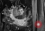 Standbild der sowjetischen Roten Armee Soldat Sowjetunion, 1945, aus Sekunde 11 historischem Filmmaterial Videoclip 65675049399