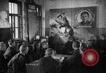 Standbild der sowjetischen Roten Armee Soldat Sowjetunion, 1945, aus Sekunde 8 historischem Filmmaterial Videoclip 65675049400