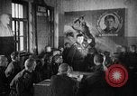 Standbild der sowjetischen Roten Armee Soldat Sowjetunion, 1945, aus Sekunde 9 historischem Filmmaterial Videoclip 65675049400