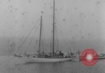 Standbild Präsident Roosevelt auf dem Segelboot New England United States USA, 1933, aus Sekunde 12 historischem Filmmaterial Videoclip 65675049412