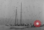 Standbild Präsident Roosevelt auf dem Segelboot New England United States USA, 1933, aus Sekunde 14 historischem Filmmaterial Videoclip 65675049412