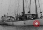 Standbild Präsident Roosevelt auf dem Segelboot New England United States USA, 1933, aus Sekunde 29 historischem Filmmaterial Videoclip 65675049412