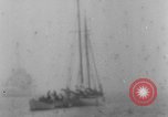 Standbild Präsident Roosevelt auf dem Segelboot New England United States USA, 1933, aus Sekunde 42 historischem Filmmaterial Videoclip 65675049412