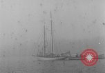 Standbild Präsident Roosevelt auf dem Segelboot New England United States USA, 1933, aus Sekunde 44 historischem Filmmaterial Videoclip 65675049412