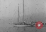 Standbild Präsident Roosevelt auf dem Segelboot New England United States USA, 1933, aus Sekunde 51 historischem Filmmaterial Videoclip 65675049412