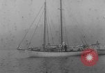 Standbild Präsident Roosevelt auf dem Segelboot New England United States USA, 1933, aus Sekunde 55 historischem Filmmaterial Videoclip 65675049412