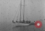 Standbild Präsident Roosevelt auf dem Segelboot New England United States USA, 1933, aus Sekunde 59 historischem Filmmaterial Videoclip 65675049412