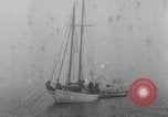 Standbild Präsident Roosevelt auf dem Segelboot New England United States USA, 1933, aus Sekunde 62 historischem Filmmaterial Videoclip 65675049412