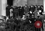 Standbild Franklin D Roosevelt 1935 Armistice Day Rede Arlington Virginia USA, 1935, aus Sekunde 16 historischem Filmmaterial Videoclip 65675049416