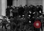 Standbild Franklin D Roosevelt 1935 Armistice Day Rede Arlington Virginia USA, 1935, aus Sekunde 19 historischem Filmmaterial Videoclip 65675049416