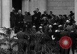 Standbild Franklin D Roosevelt 1935 Armistice Day Rede Arlington Virginia USA, 1935, aus Sekunde 31 historischem Filmmaterial Videoclip 65675049416