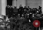 Standbild Franklin D Roosevelt 1935 Armistice Day Rede Arlington Virginia USA, 1935, aus Sekunde 33 historischem Filmmaterial Videoclip 65675049416
