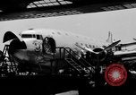 Immagine di Douglas DC-4 velivolo Santa Monica California USA, 1938, secondo 9 filmato di repertorio 65675049424