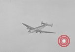 Immagine di Douglas DC-4 velivolo Santa Monica California USA, 1938, secondo 31 filmato di repertorio 65675049424