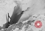 Standbild Skifahren Mineral California USA, 1938, aus Sekunde 12 historischem Filmmaterial Videoclip 65675049430