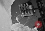 Standbild Skifahren Mineral California USA, 1938, aus Sekunde 16 historischem Filmmaterial Videoclip 65675049430