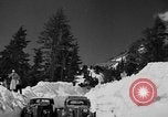 Standbild Skifahren Mineral California USA, 1938, aus Sekunde 28 historischem Filmmaterial Videoclip 65675049430