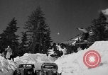 Standbild Skifahren Mineral California USA, 1938, aus Sekunde 29 historischem Filmmaterial Videoclip 65675049430