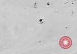 Standbild Skifahren Mineral California USA, 1938, aus Sekunde 35 historischem Filmmaterial Videoclip 65675049430