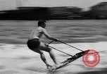 Immagine di Aquaplanes Hermosa Beach California USA, 1938, secondo 16 filmato di repertorio 65675049434